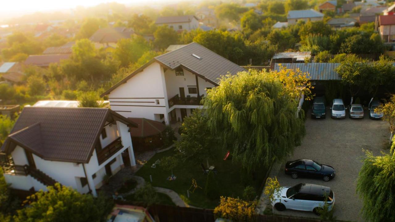 Pensiunea Puiu Afumaţi Exterior foto